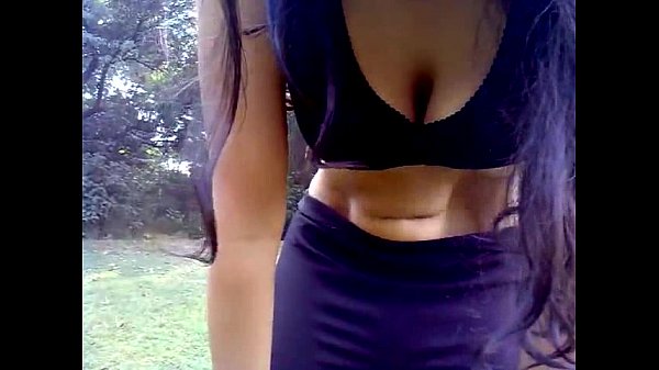 Sexy Desi Indian Girl Excercise – Boob Show